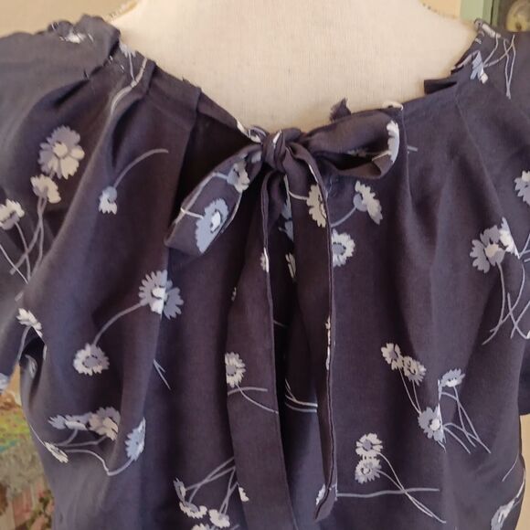 Lc Lauren Conrad Soft Woven Gray Dress. Romcom, Floral - Picture 7 of 13